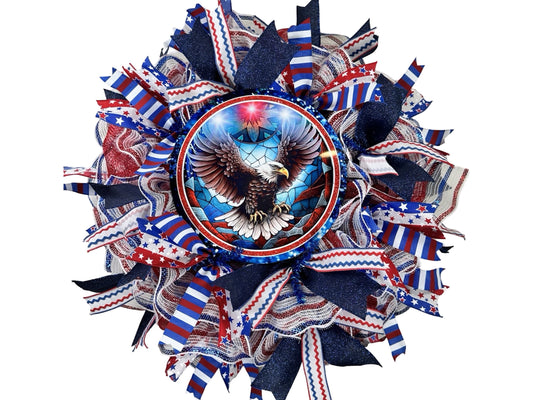patriotic eagle wreath made live on TikTok 3-22-24